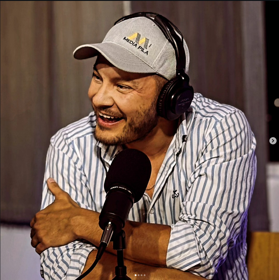 Hugo Coria - Media Pila